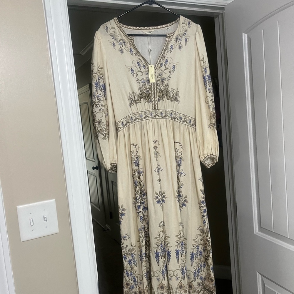 Max Studio Cream and Blue Embroidered Midi Dress